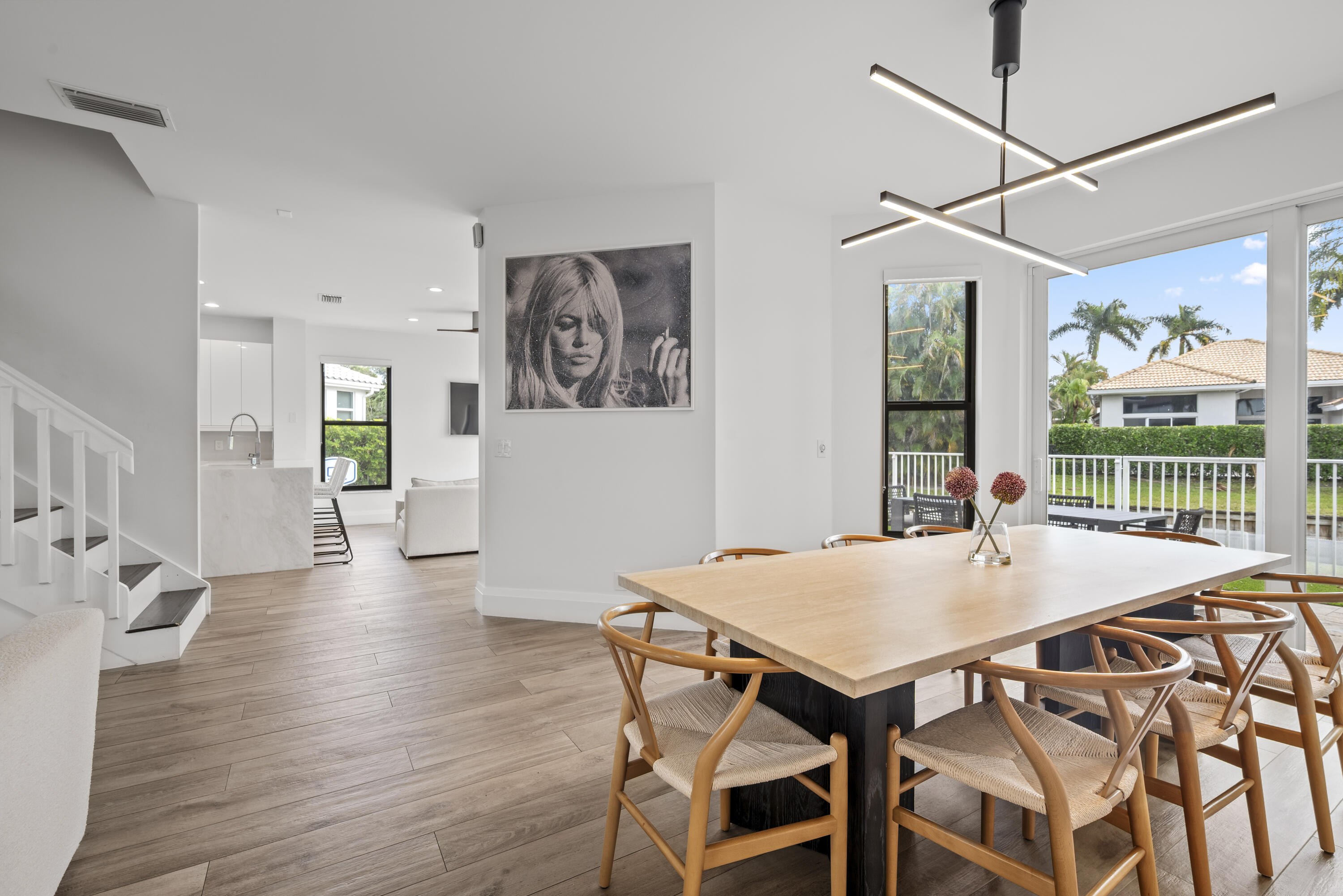 VICTORIA ISLES - Residential