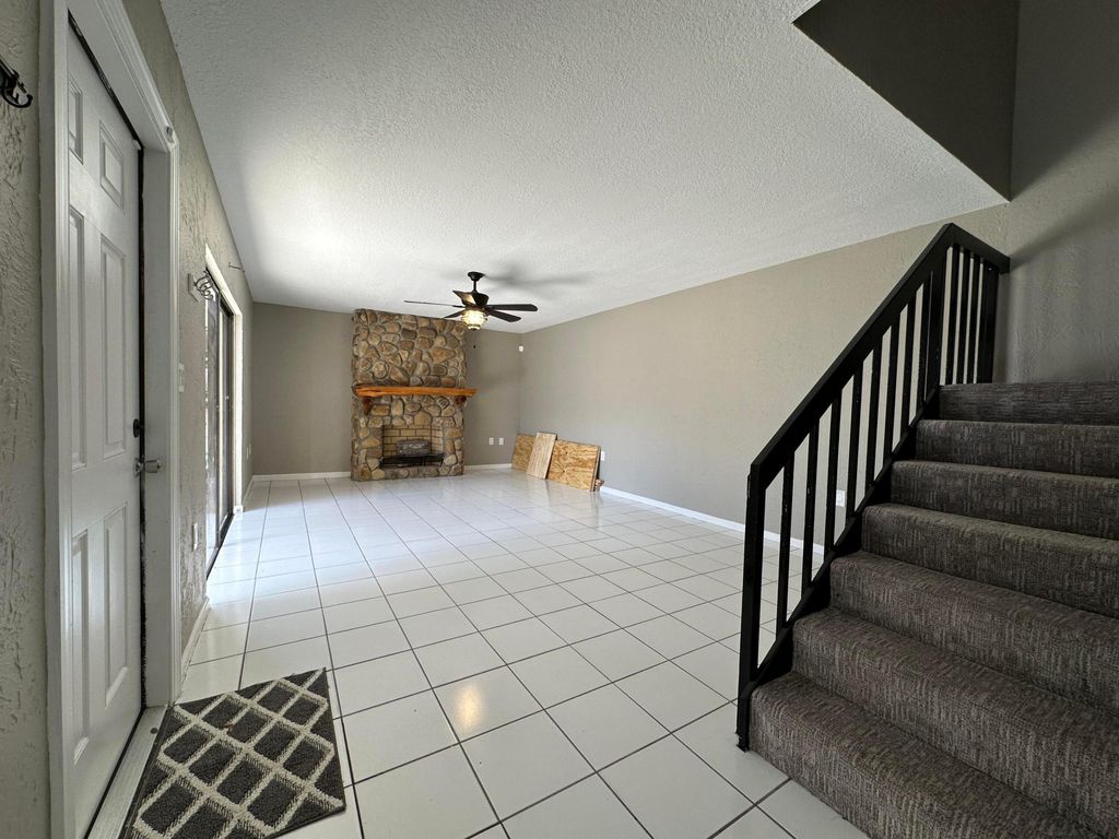 Photo of 308 3rd Court, Palm Beach Gardens, FL 33410 (MLS # R10977223)