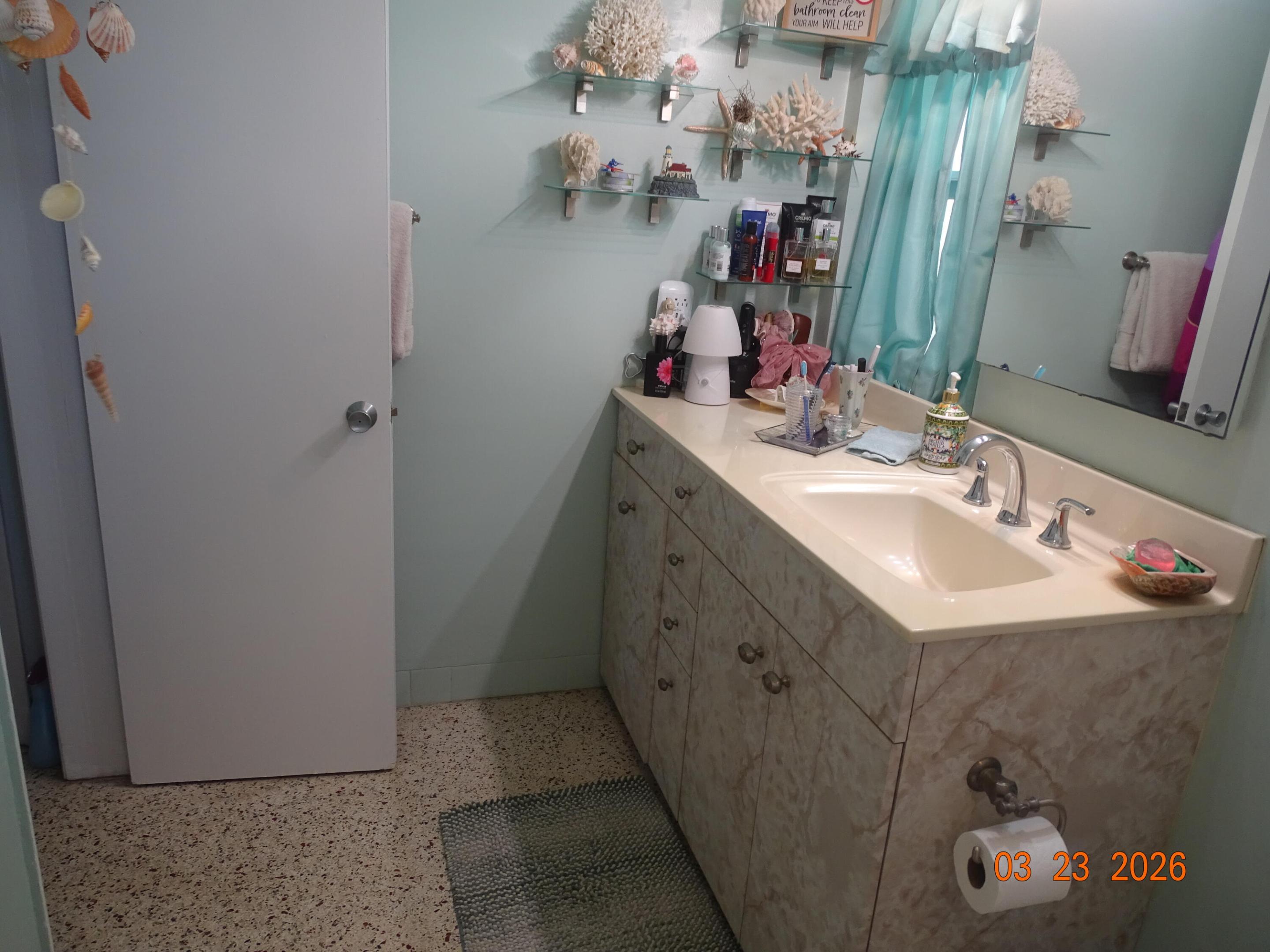 UNIVERSITY GARDENS - Residential