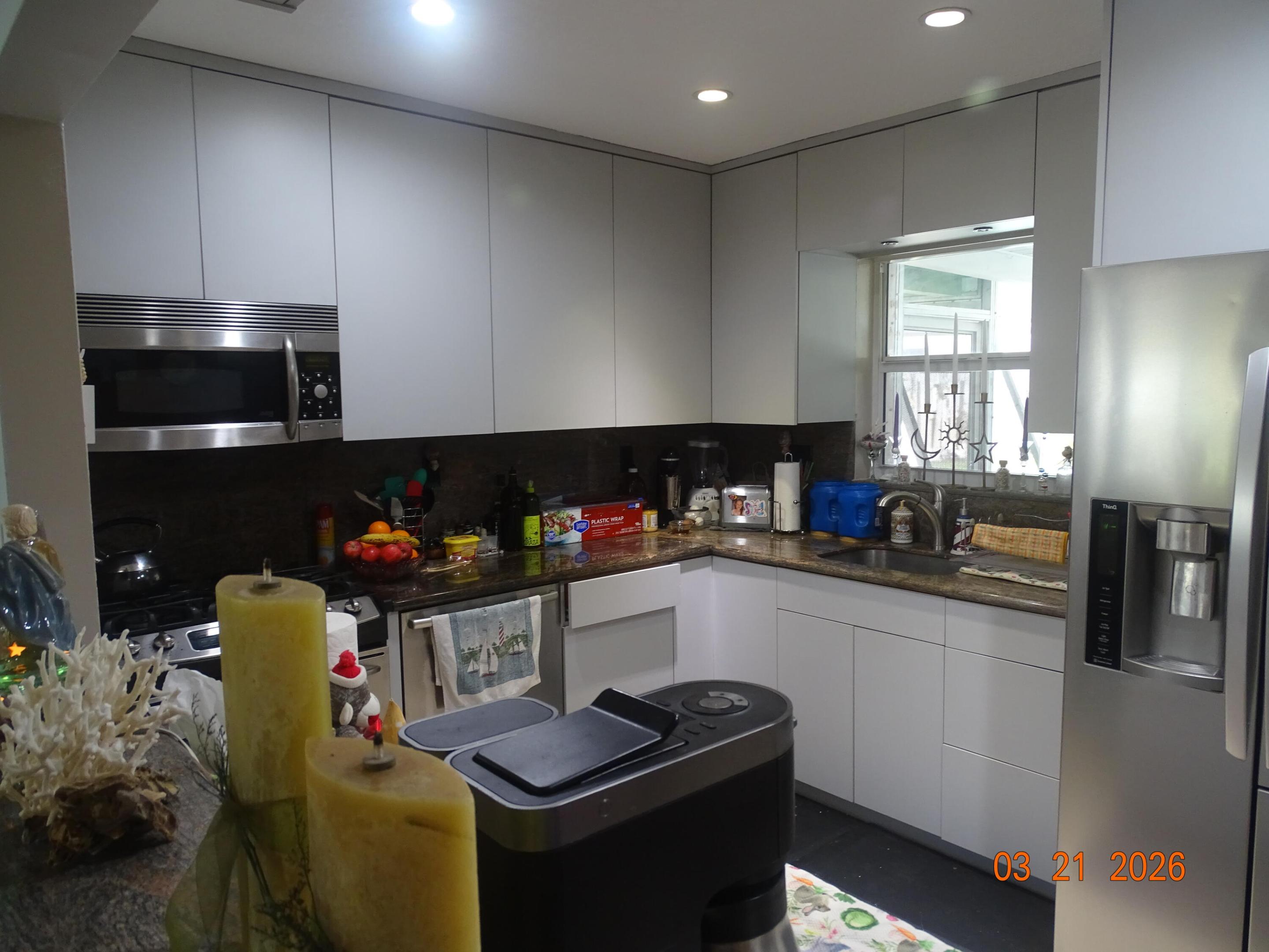 UNIVERSITY GARDENS - Residential