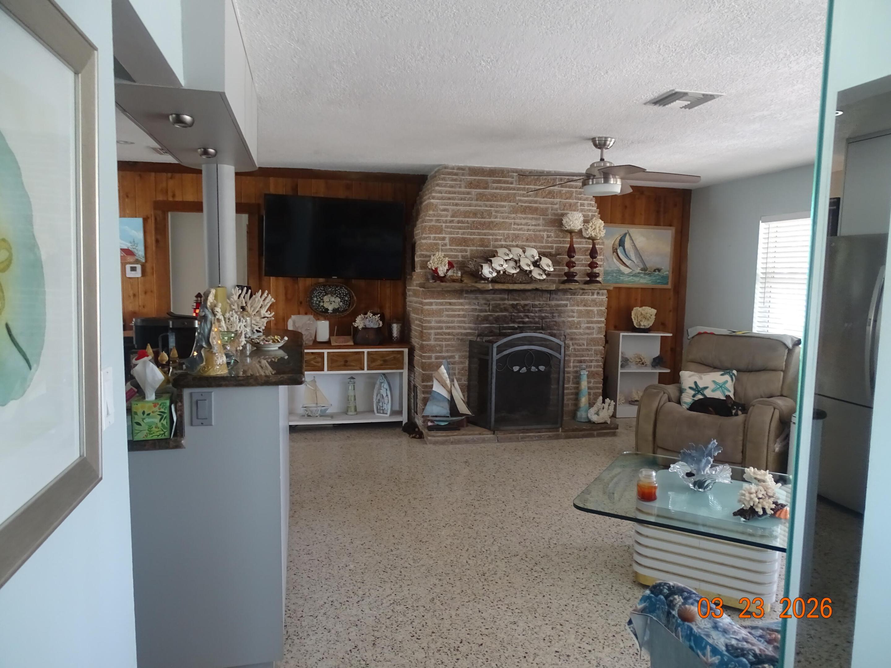 UNIVERSITY GARDENS - Residential