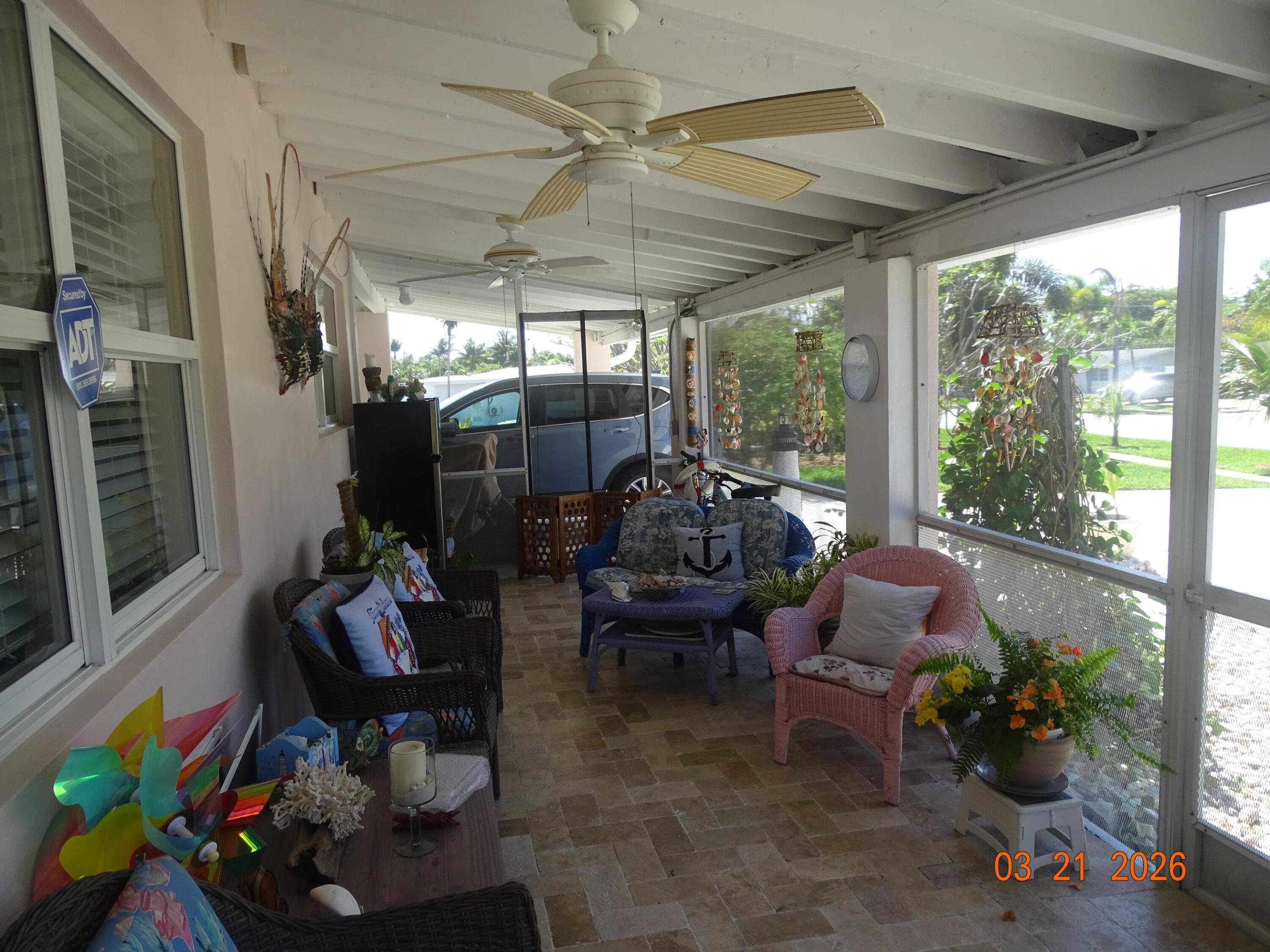 UNIVERSITY GARDENS - Residential