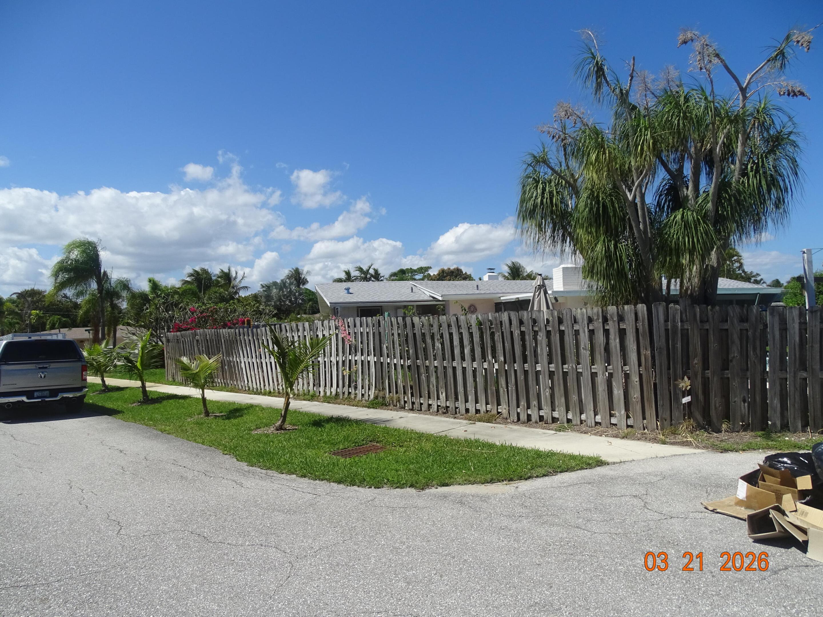 UNIVERSITY GARDENS - Residential