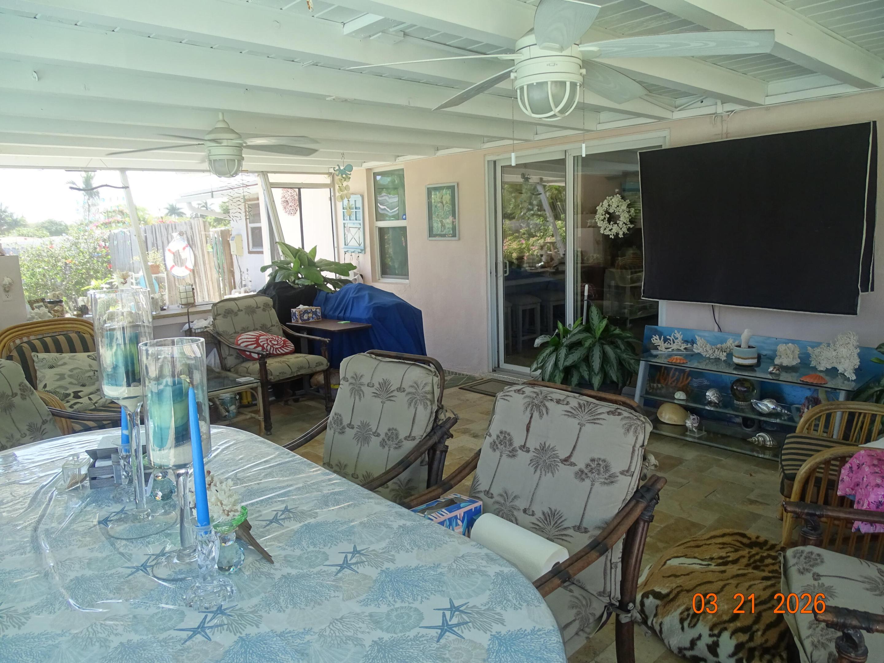 UNIVERSITY GARDENS - Residential