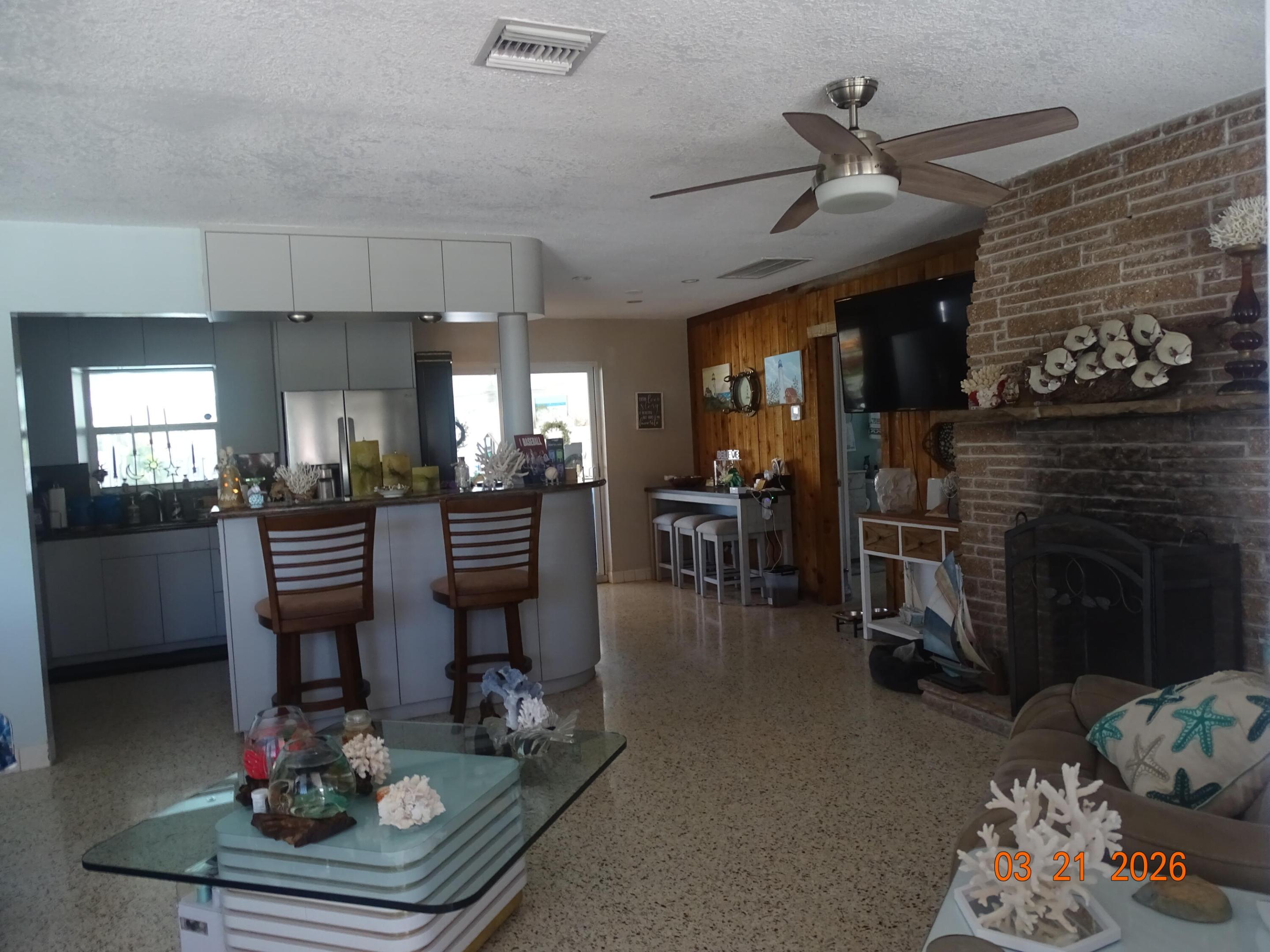 UNIVERSITY GARDENS - Residential