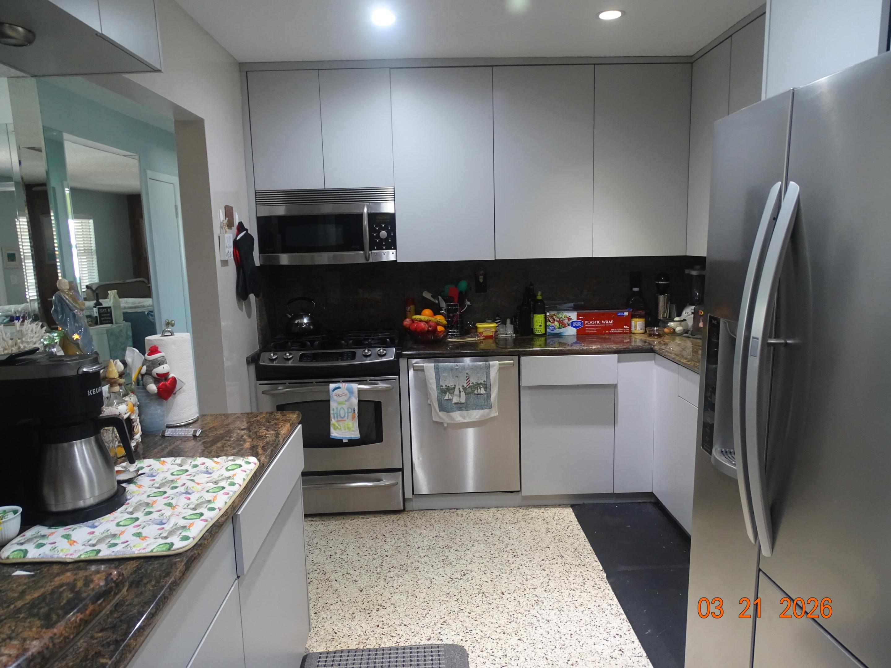 UNIVERSITY GARDENS - Residential