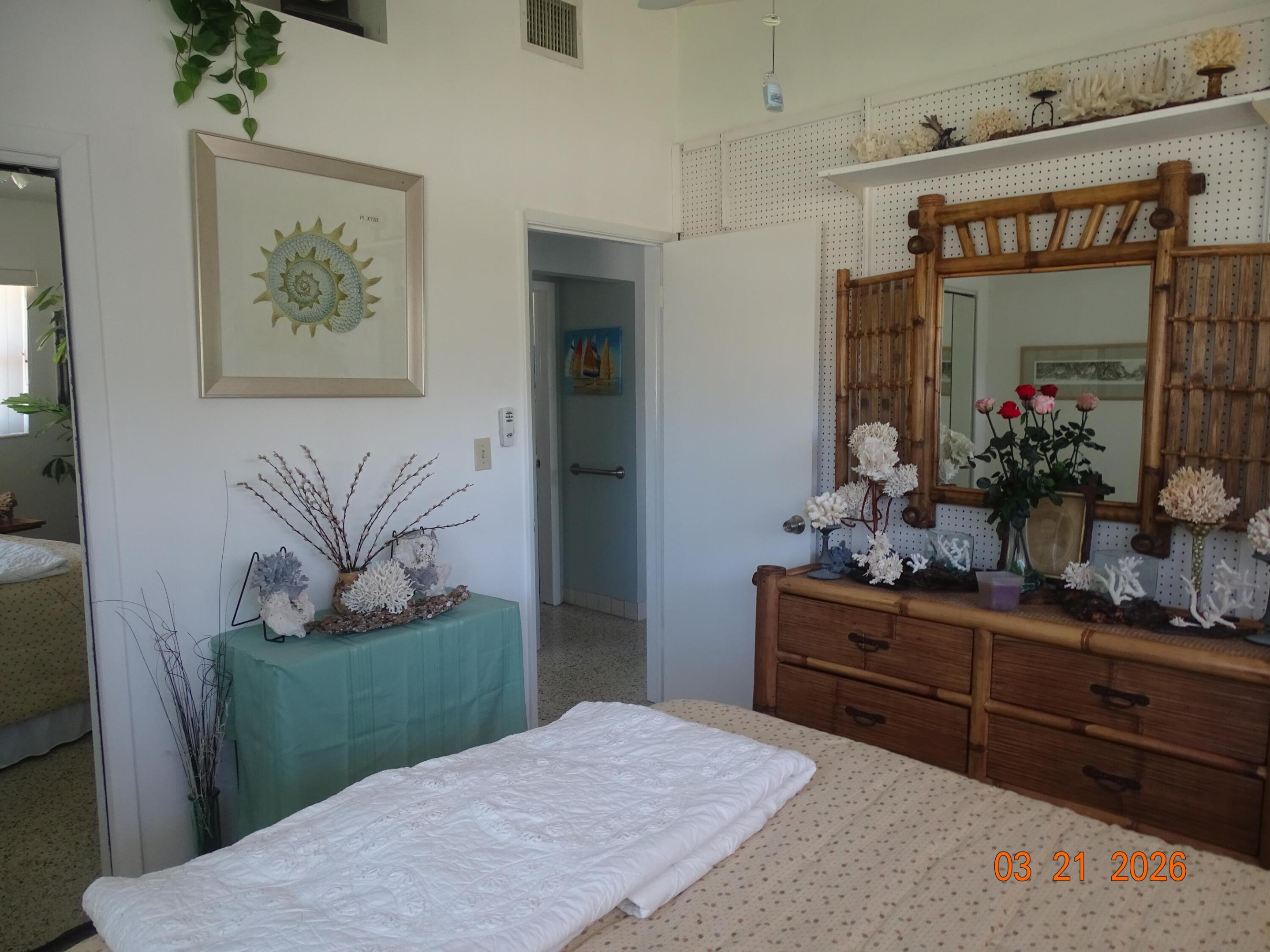 UNIVERSITY GARDENS - Residential