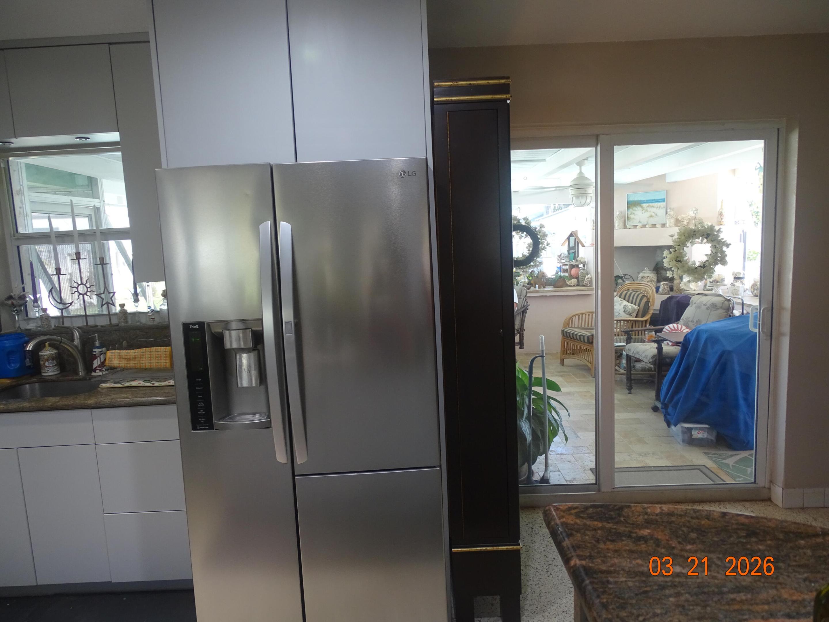 UNIVERSITY GARDENS - Residential