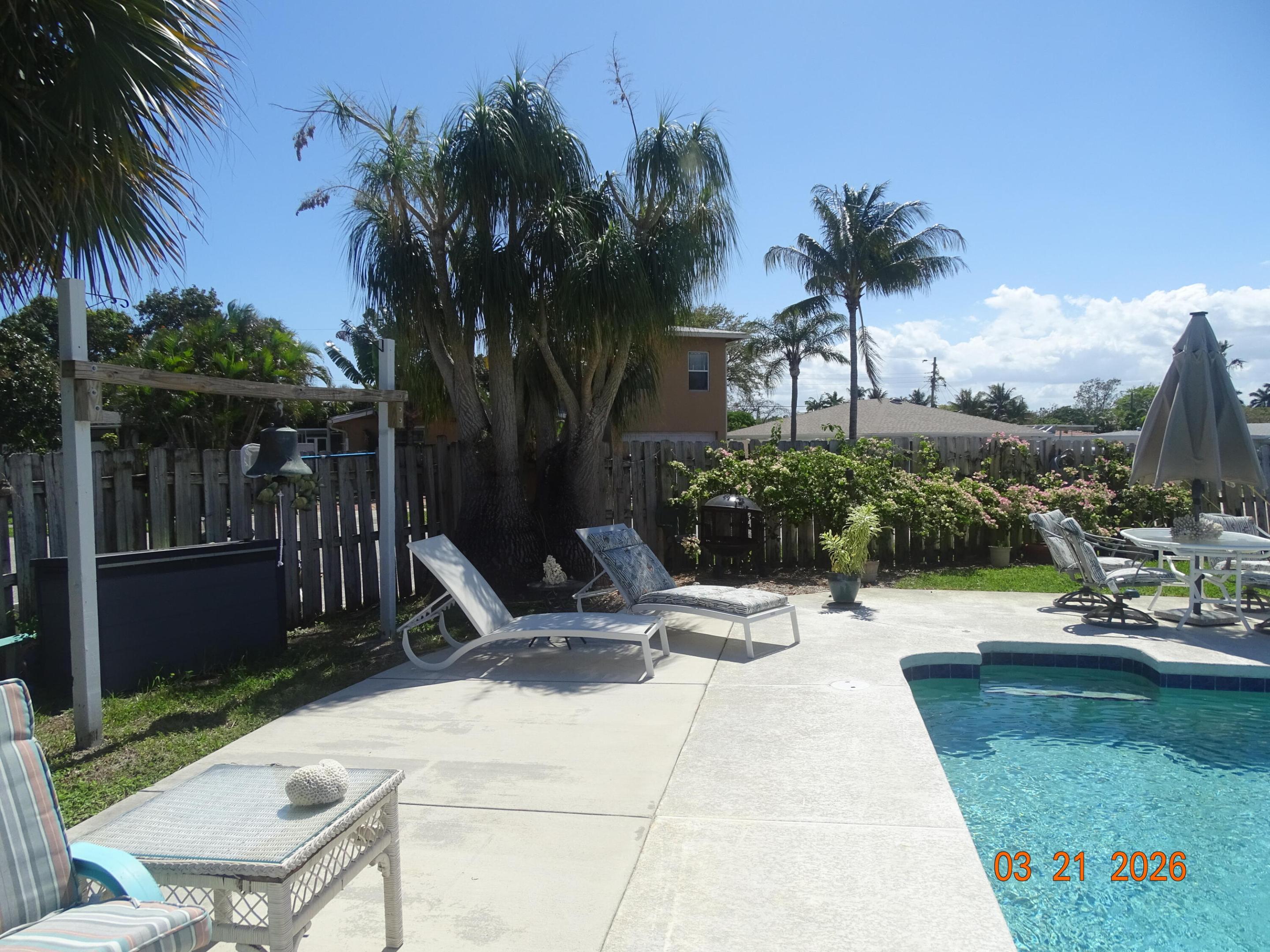 UNIVERSITY GARDENS - Residential