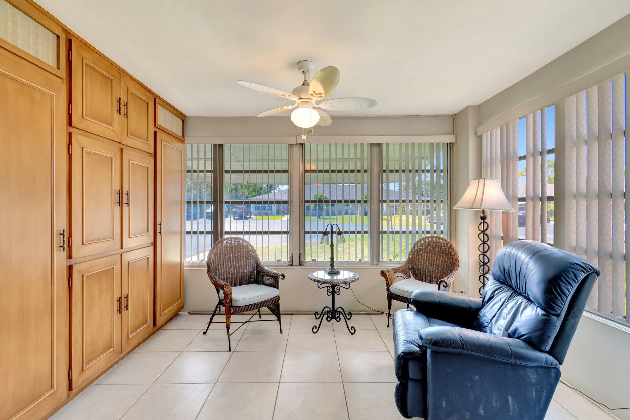 HIGH POINT OF DELRAY SEC 6 CONDO - Residential