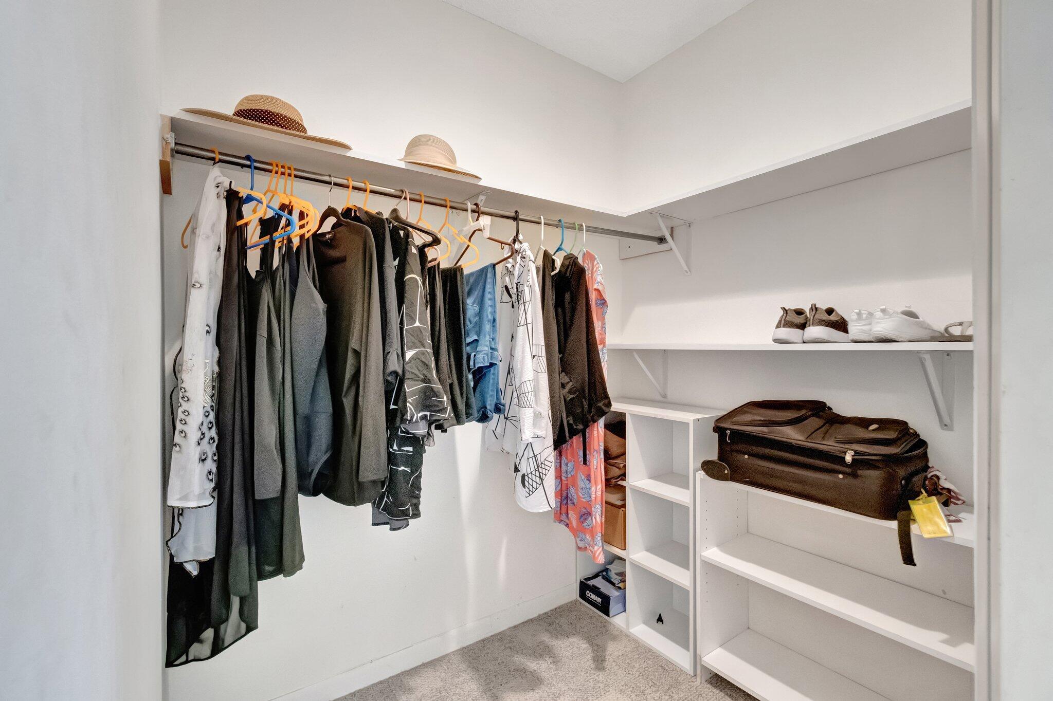 HIGH POINT OF DELRAY SEC 6 CONDO - Residential