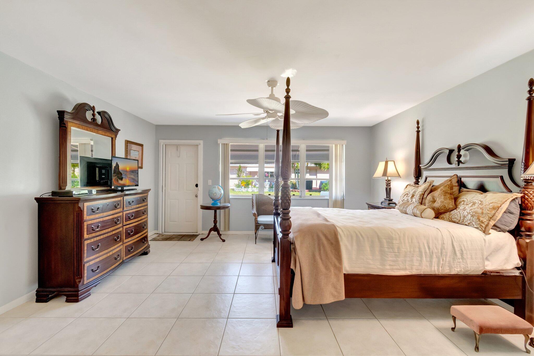 HIGH POINT OF DELRAY SEC 6 CONDO - Residential