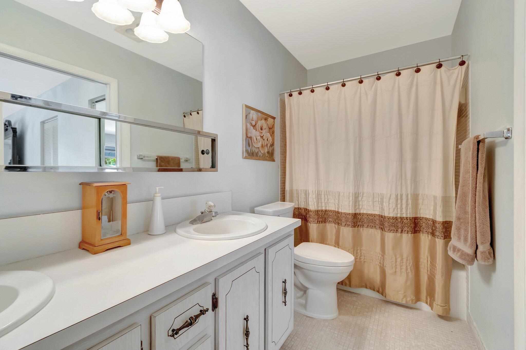 HIGH POINT OF DELRAY SEC 6 CONDO - Residential