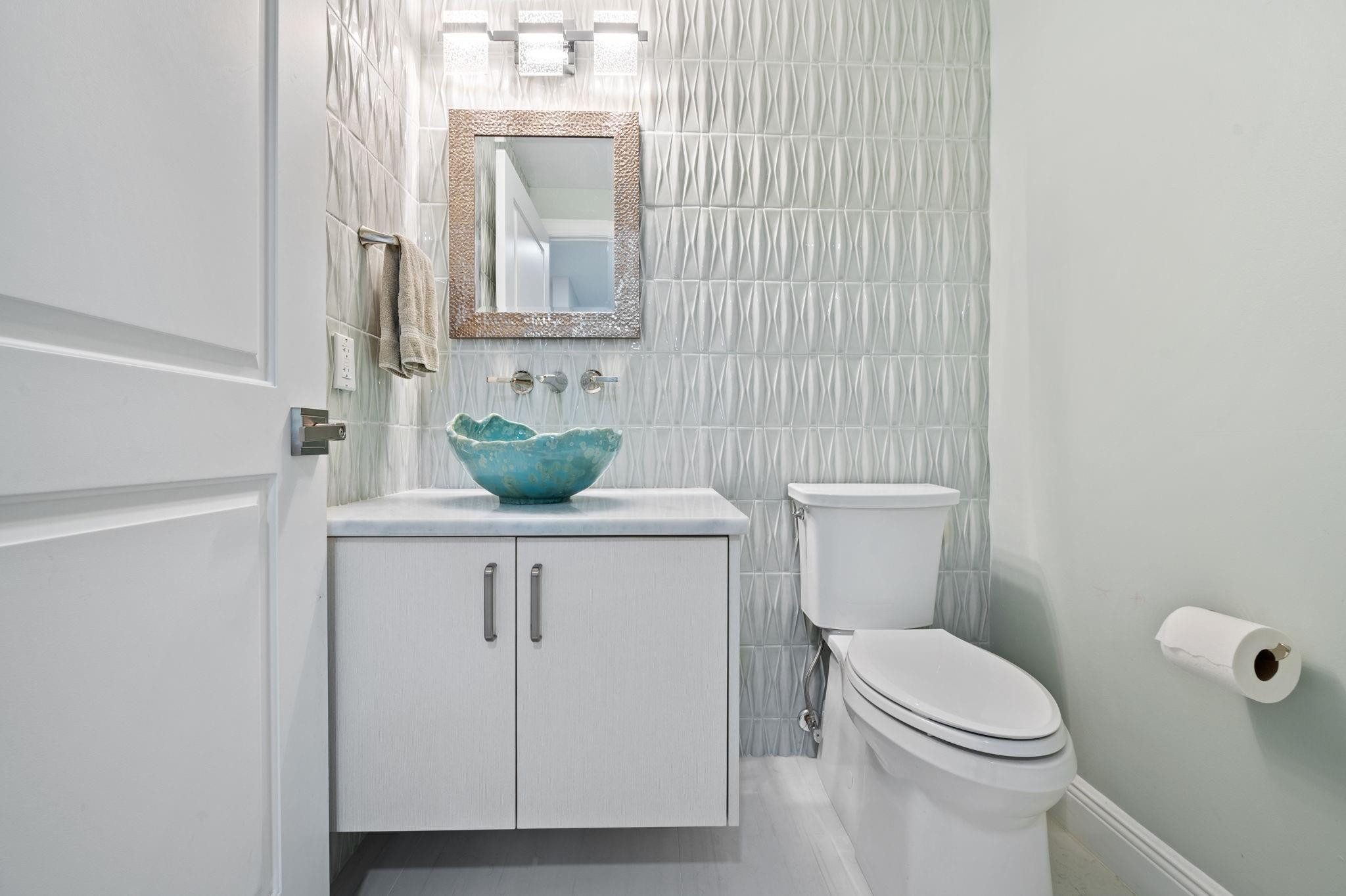 LANDINGS AT LAS OLAS - Residential