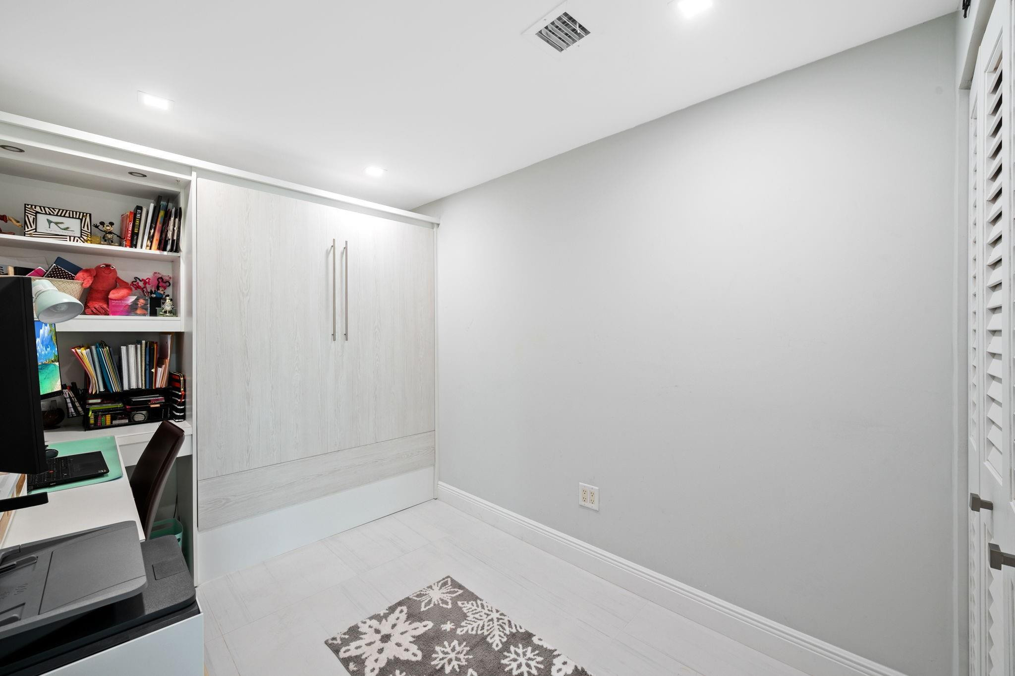 LANDINGS AT LAS OLAS - Residential