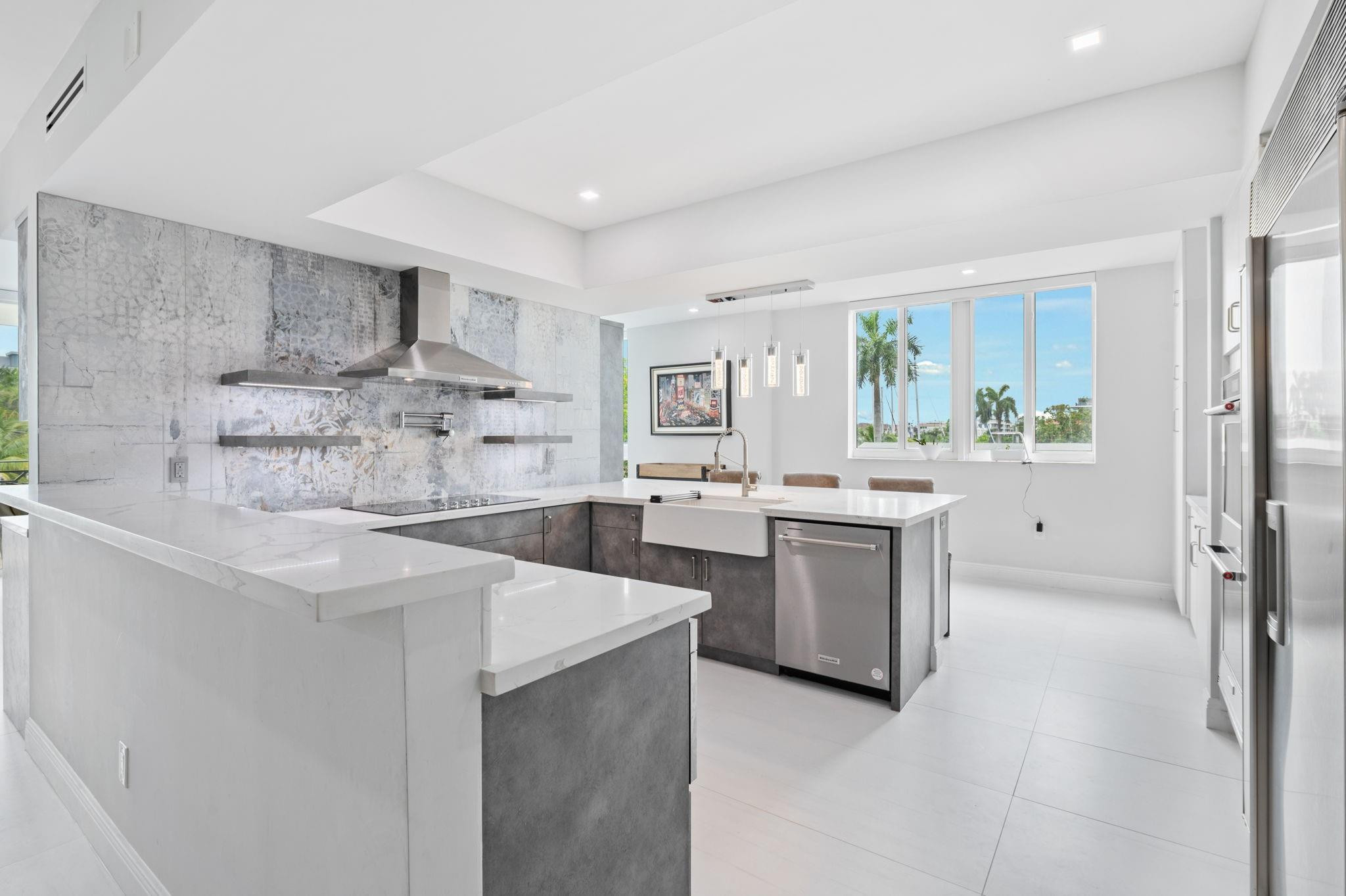 LANDINGS AT LAS OLAS - Residential