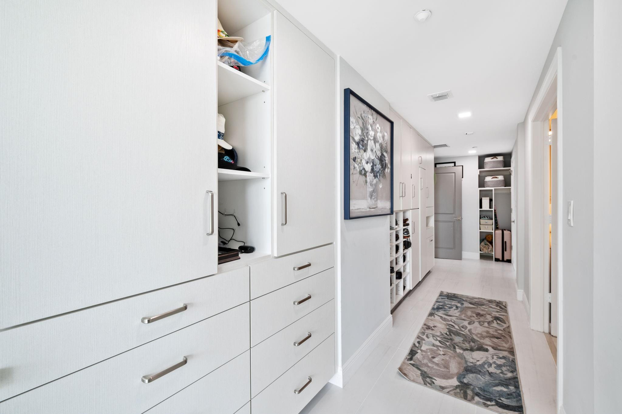 LANDINGS AT LAS OLAS - Residential