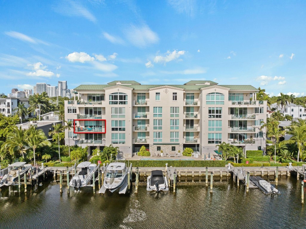 400 Hendricks Isle 3A