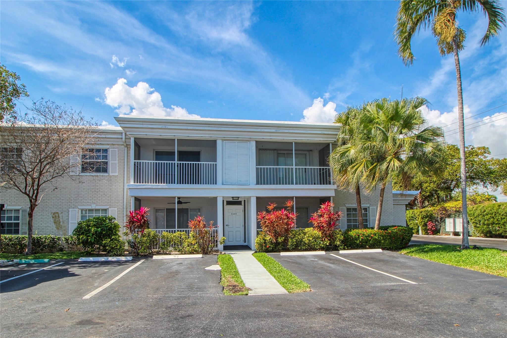 This beautiful condo is steps from the intracoastal & pool. Easy access to I95, US1, the beach, and restaurants. Upgrades including new modern vinyl floors, fresh paint, new hurricane window and hurricane slider, New Roof (currently installing!) new stove and dishwasher. Huge interior storage closet. Unique complex & only GATED deepwater Intracoastal community east of US1, 2 miles from the beach. Amenities include 30+ Acres, tennis courts, pickleball, 2 fitness rooms, 4 heated pools (1 on ICW with bar), bike storage and more! 24/7 SECURITY with gate and patrol private guards. A BOATER'S DREAM: LOW DOCKAGE...$3.00/ft with unrestricted ocean access when available. Everything is available here in the luxurious and convenient Northeast Fort Lauderdale. Buyer must have Min 700 credit score.