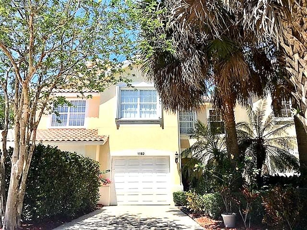 Photo of 1182 Pinewood Lake Court #1182, Greenacres, FL 33415 (MLS # R11166136)