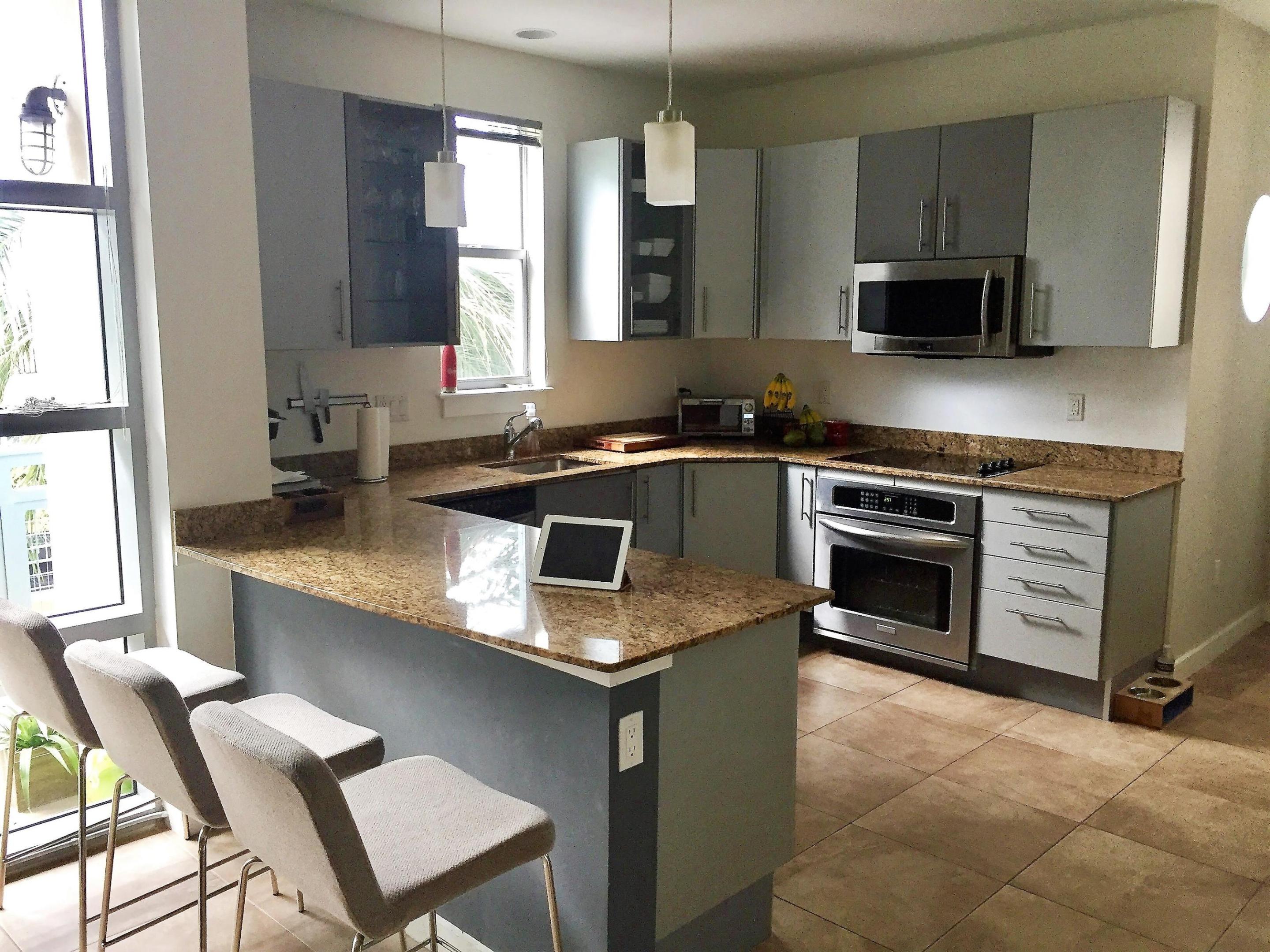 MERIDIAN DELRAY CONDO - Residential Lease