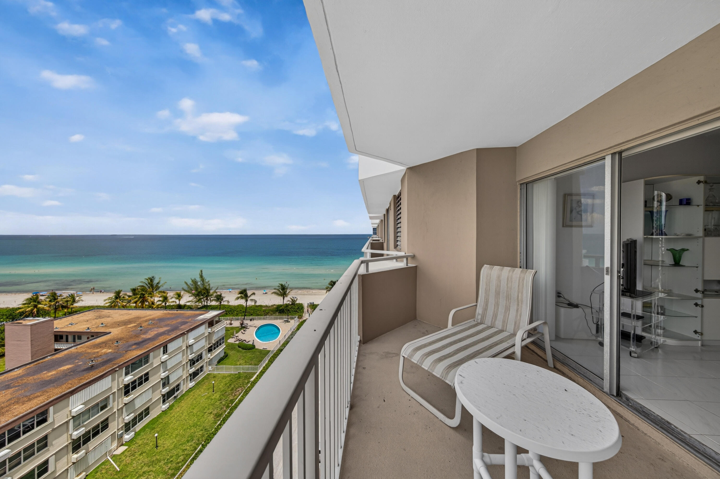 1950 S Ocean Drive 10b