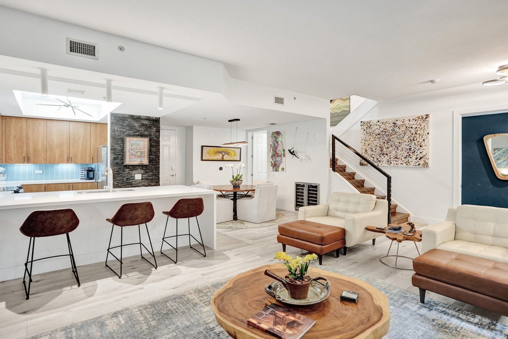 Photo of 2633 NE 14th Avenue #103, Wilton Manors, FL 33334 (MLS # B26074307)