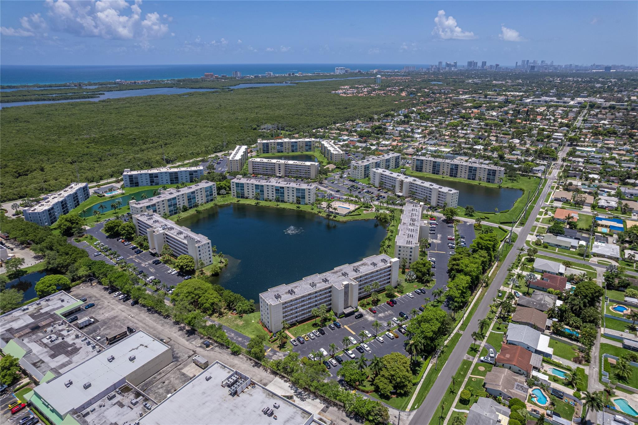 MEADOWBROOK LAKES VIEW CONDO - Residential