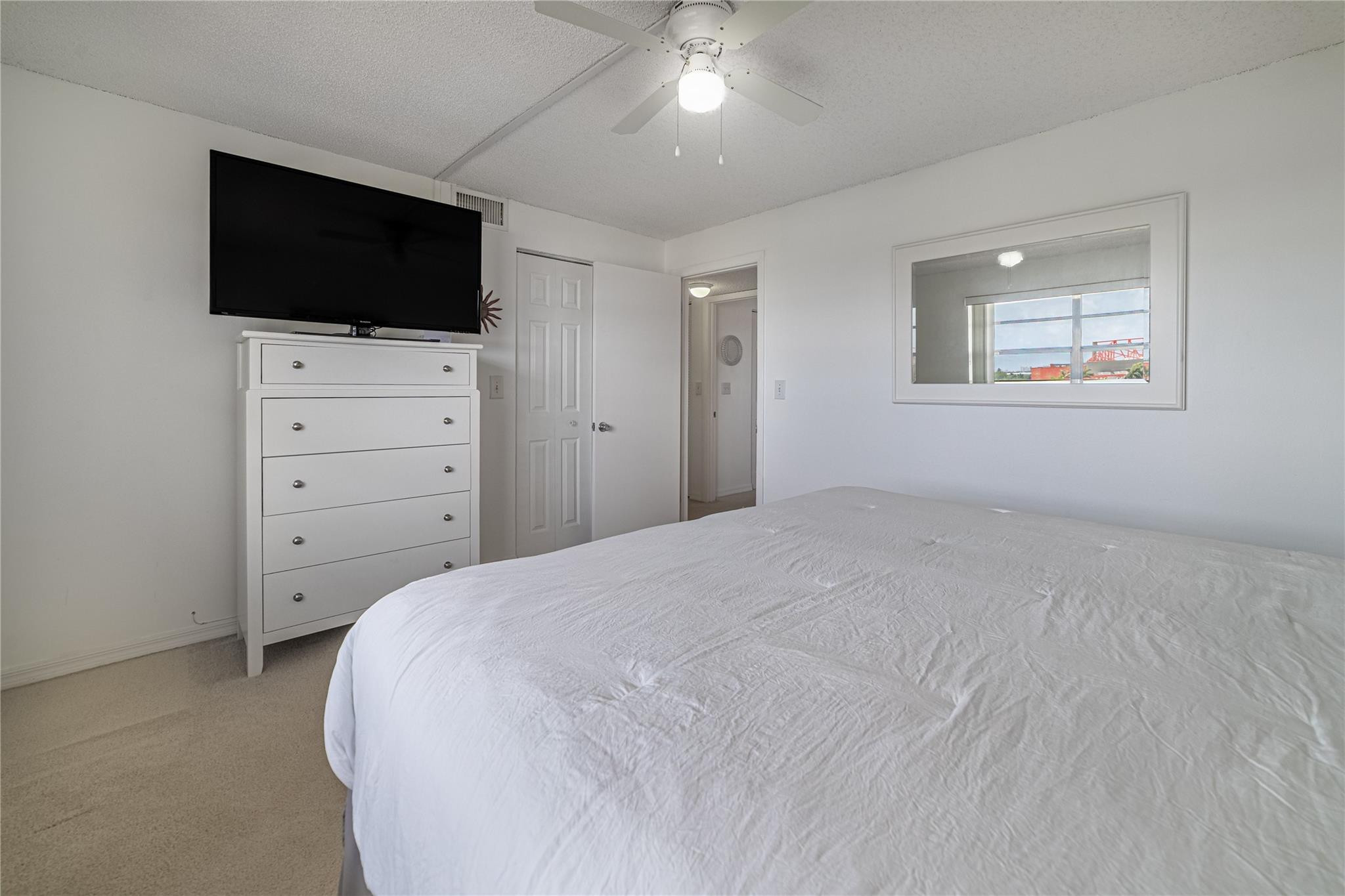 MEADOWBROOK LAKES VIEW CONDO - Residential