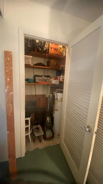 LAKE CLARKE GARDENS CONDO 17 - Residential