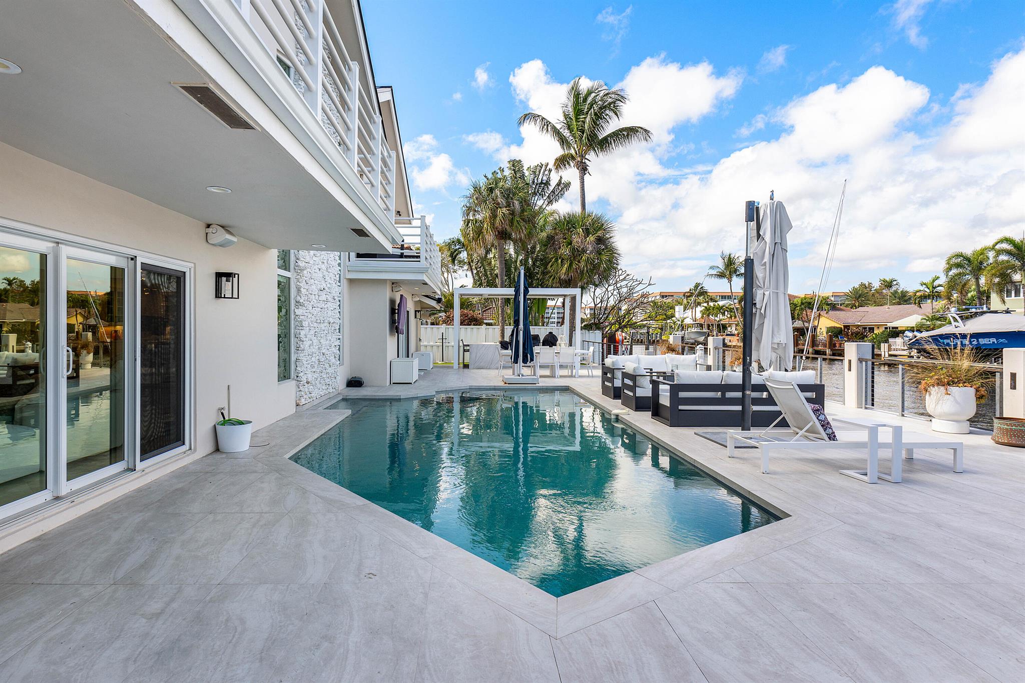 TROPIC ISLE 3RD SEC IN PB - Residential