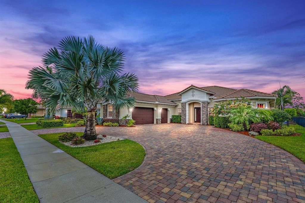 Photo of 450 Rudder Cay Way, Jupiter, FL 33458 (MLS # R10720329)