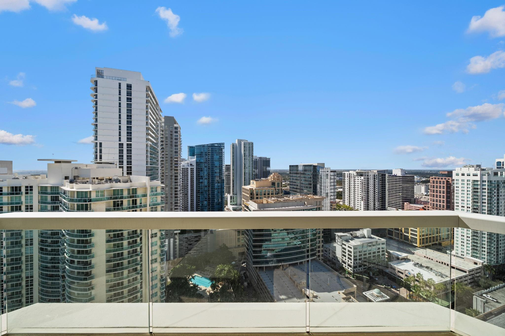 LAS OLAS GRAND - Residential