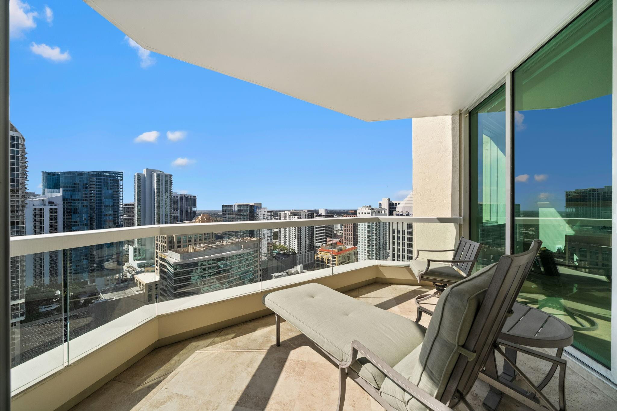 LAS OLAS GRAND - Residential