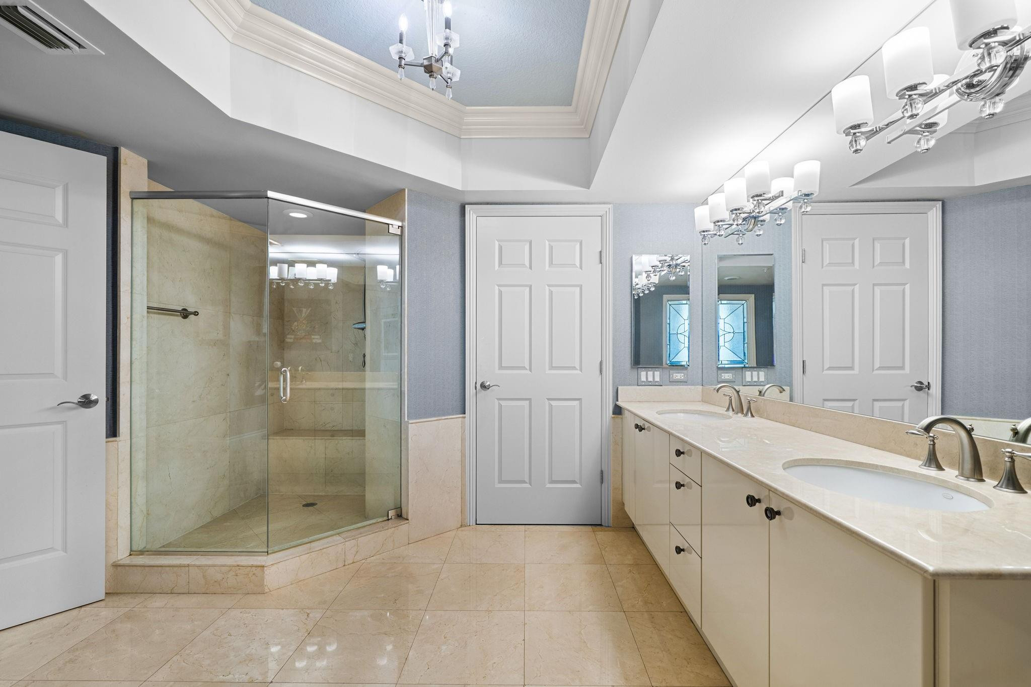 LAS OLAS GRAND - Residential