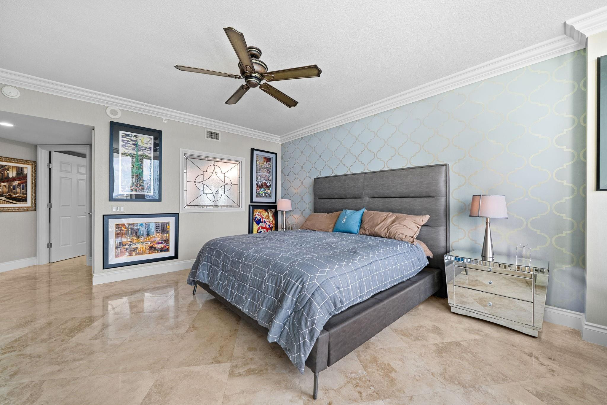 411 N New River Drive 3403