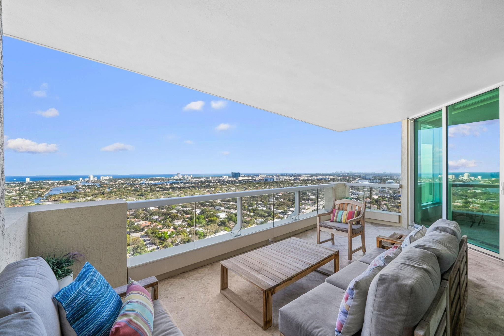 LAS OLAS GRAND - Residential