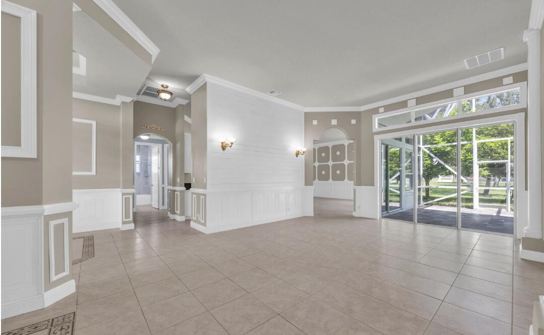 198 Magnolia Lakes Boulevard