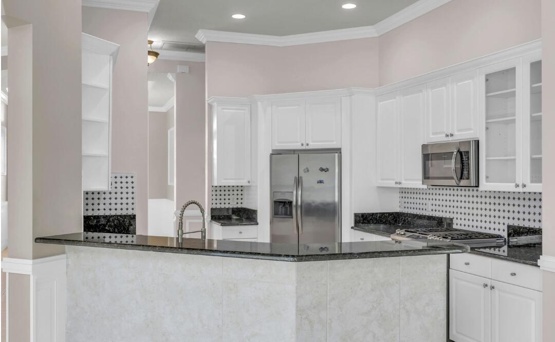 198 Magnolia Lakes Boulevard