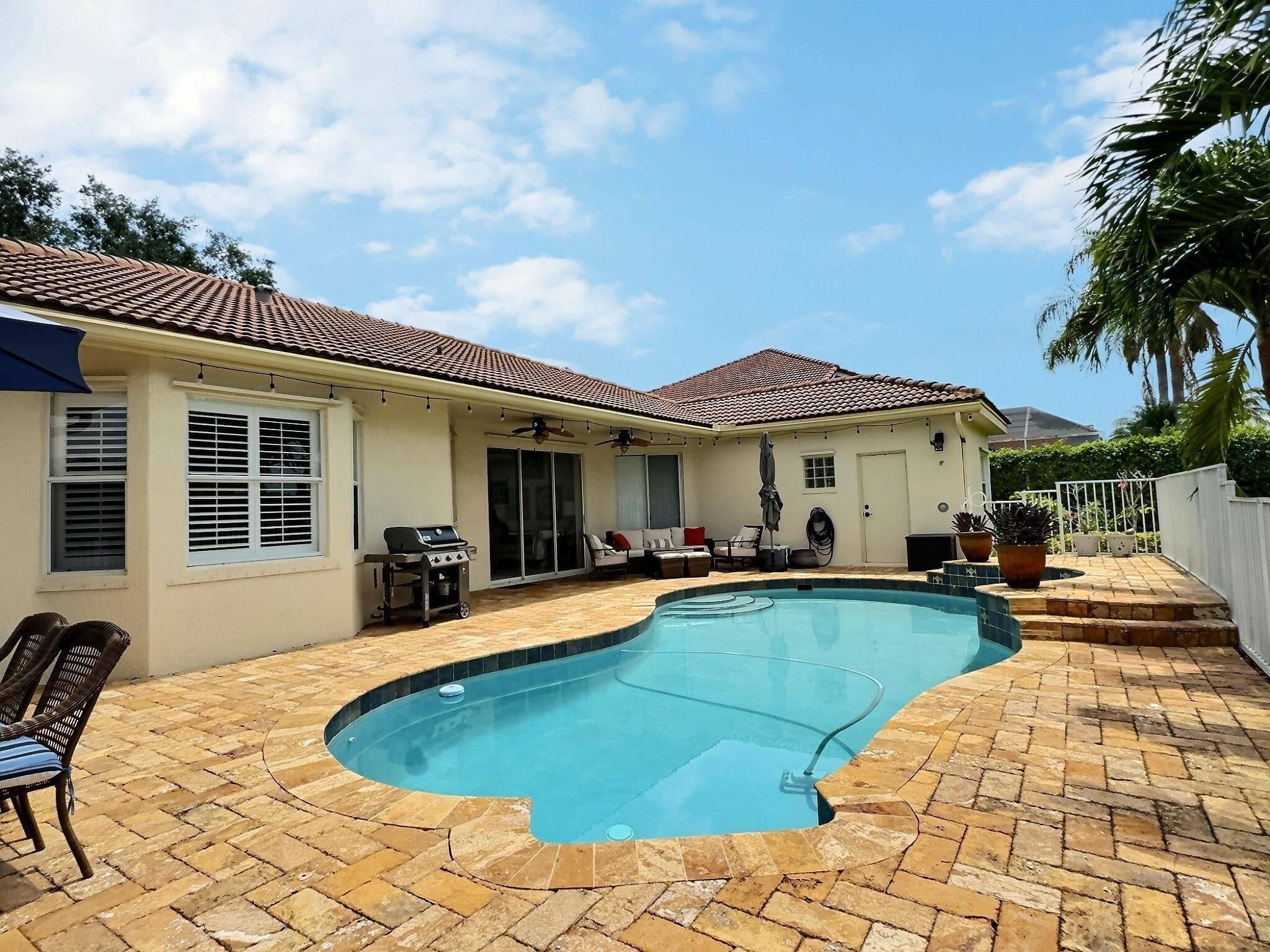 10370 NW 52nd St
