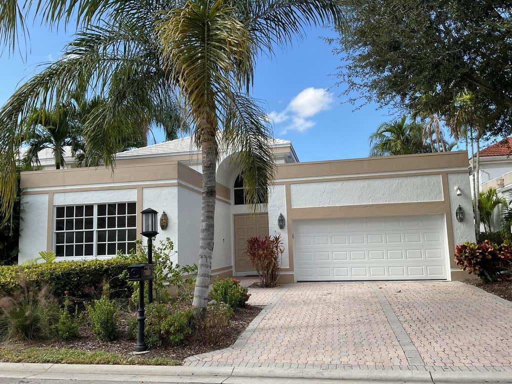 Photo of 7111 E Dubonnet Drive E, Boca Raton, FL 33433 (MLS # R11043201)