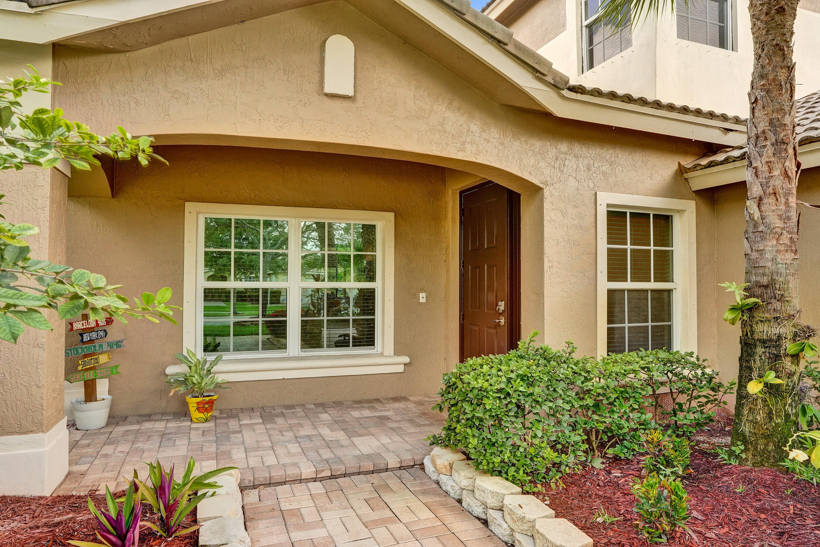 11329 NW 65TH Manor