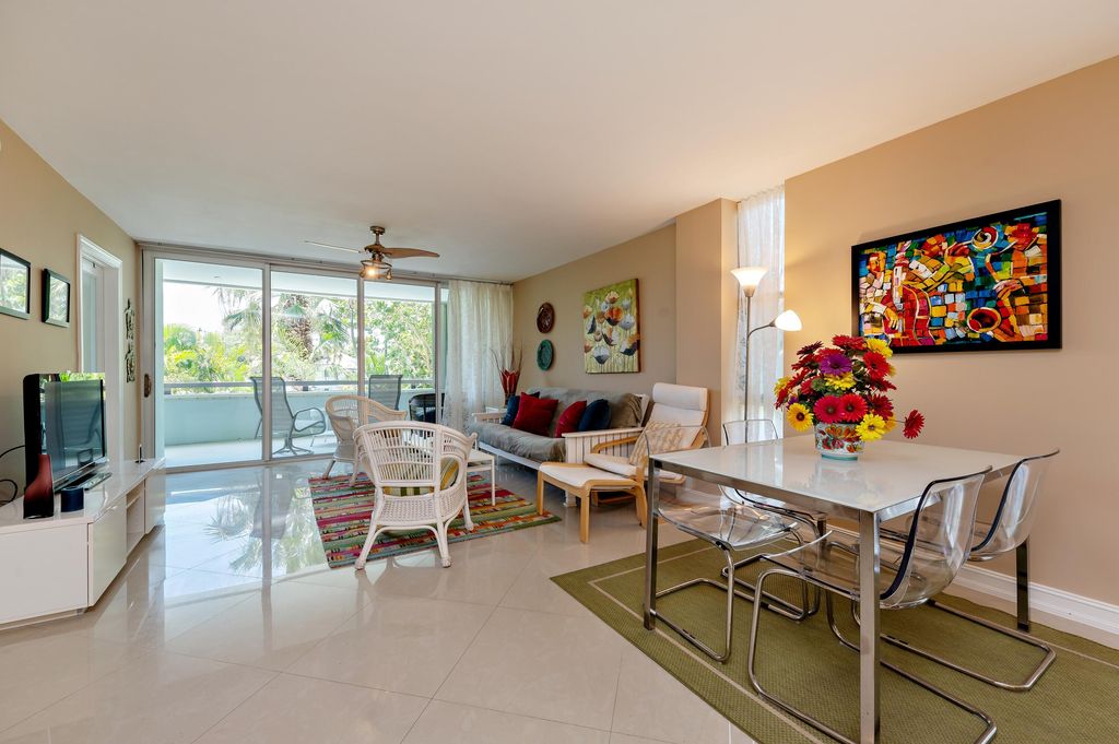 Photo of 1112 Ocean Terrace #1b, Delray Beach, FL 33483 (MLS # R11017287)
