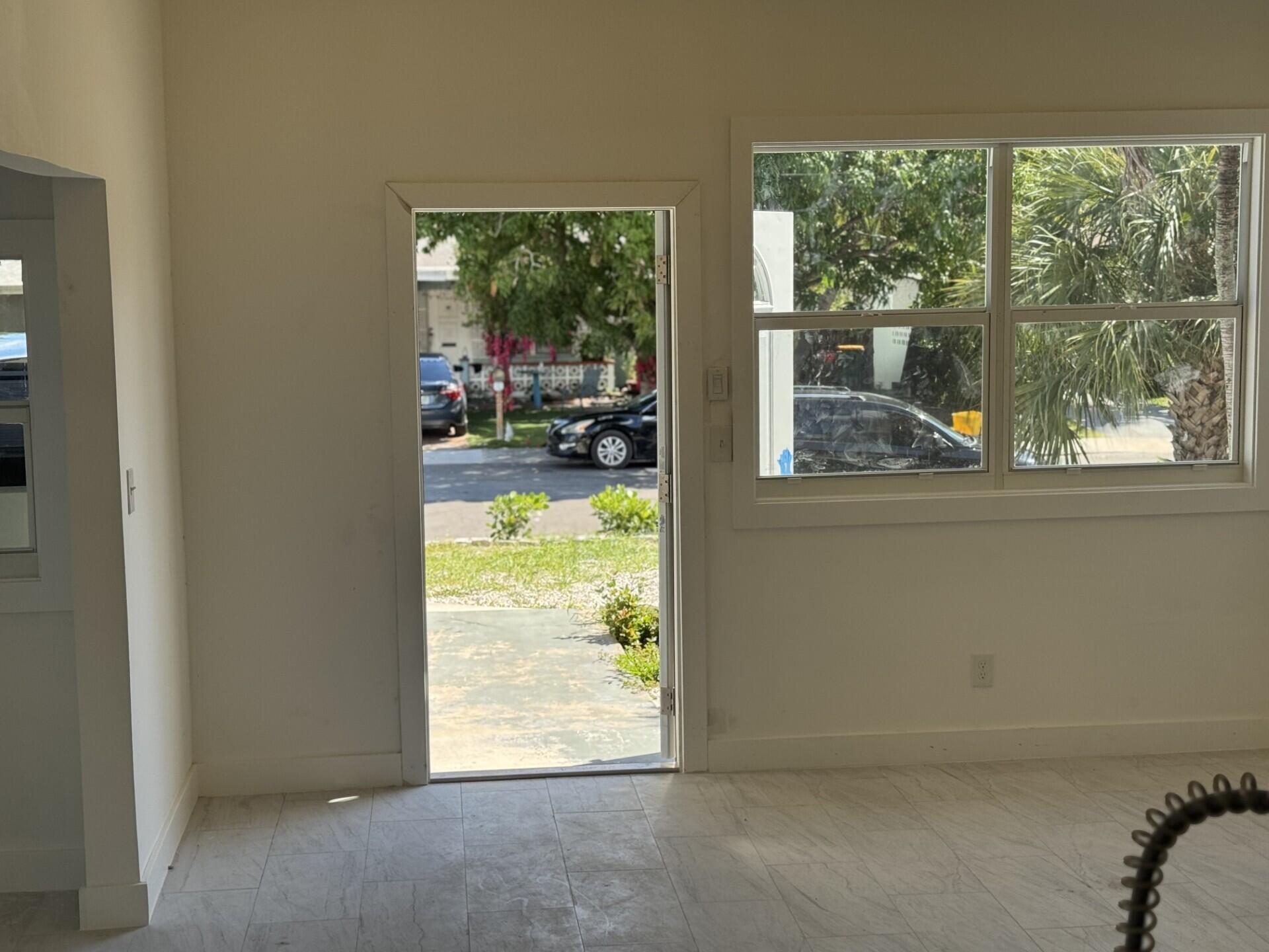 821 N B Street