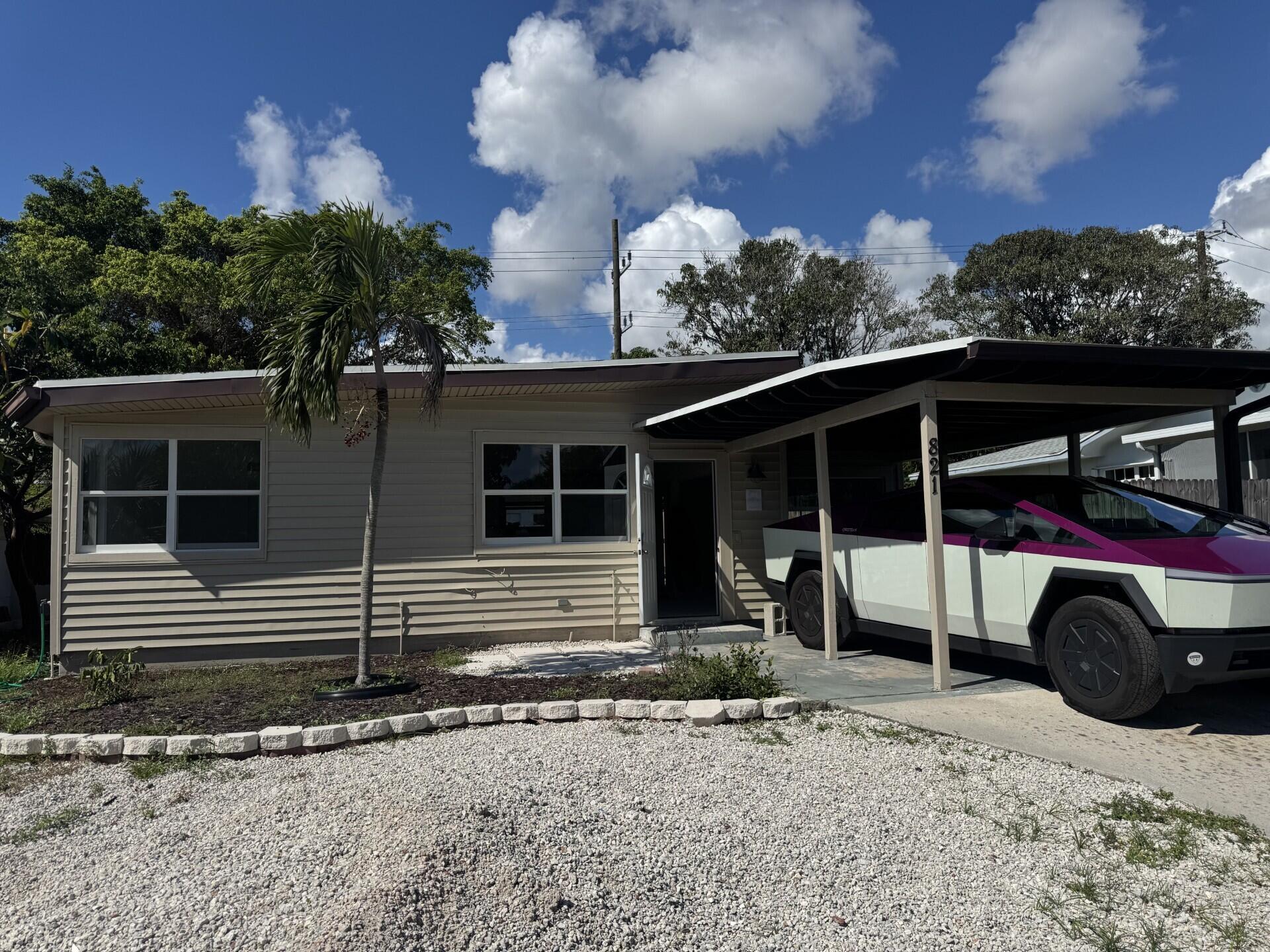 LAKE WORTH TOWN OF - Residential