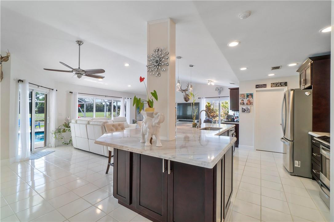 BOCA GREENS - Residential