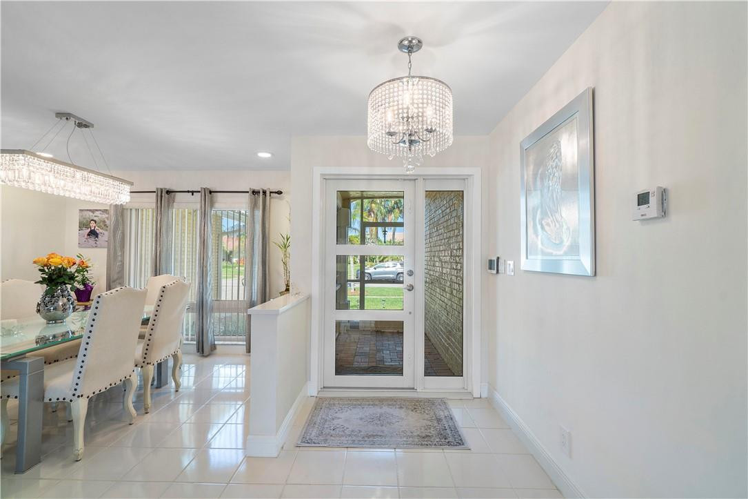 BOCA GREENS - Residential