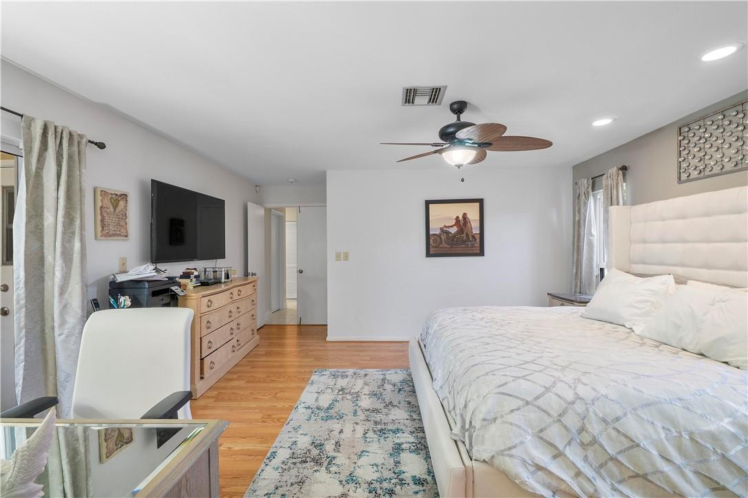 BOCA GREENS - Residential