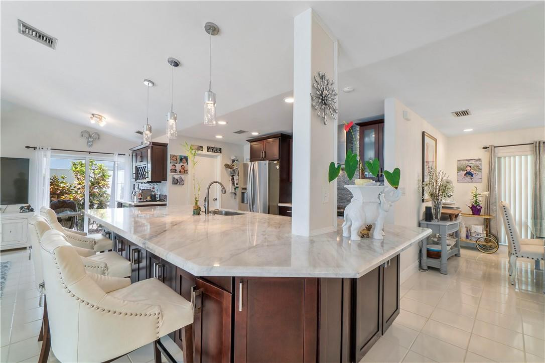 BOCA GREENS - Residential