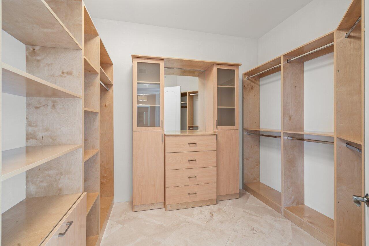 SUNRISE OCEAN CLUB CONDO - Residential Lease